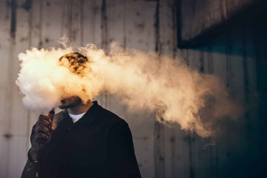 Unveiling the Truth: Health Risks of Vaping - Myth or Reality?